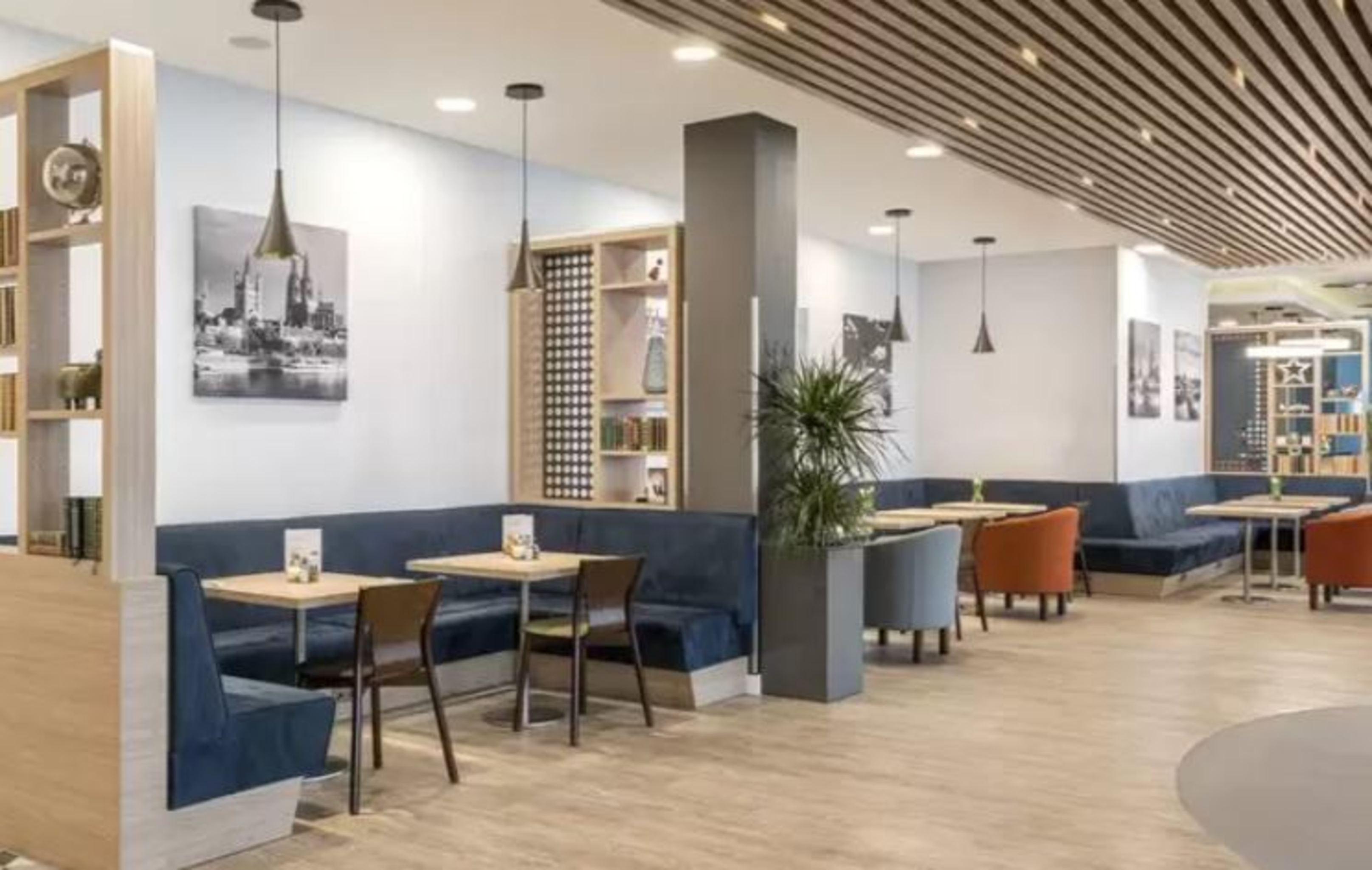 Holiday Inn Express - Cologne - City Centre Екстер'єр фото