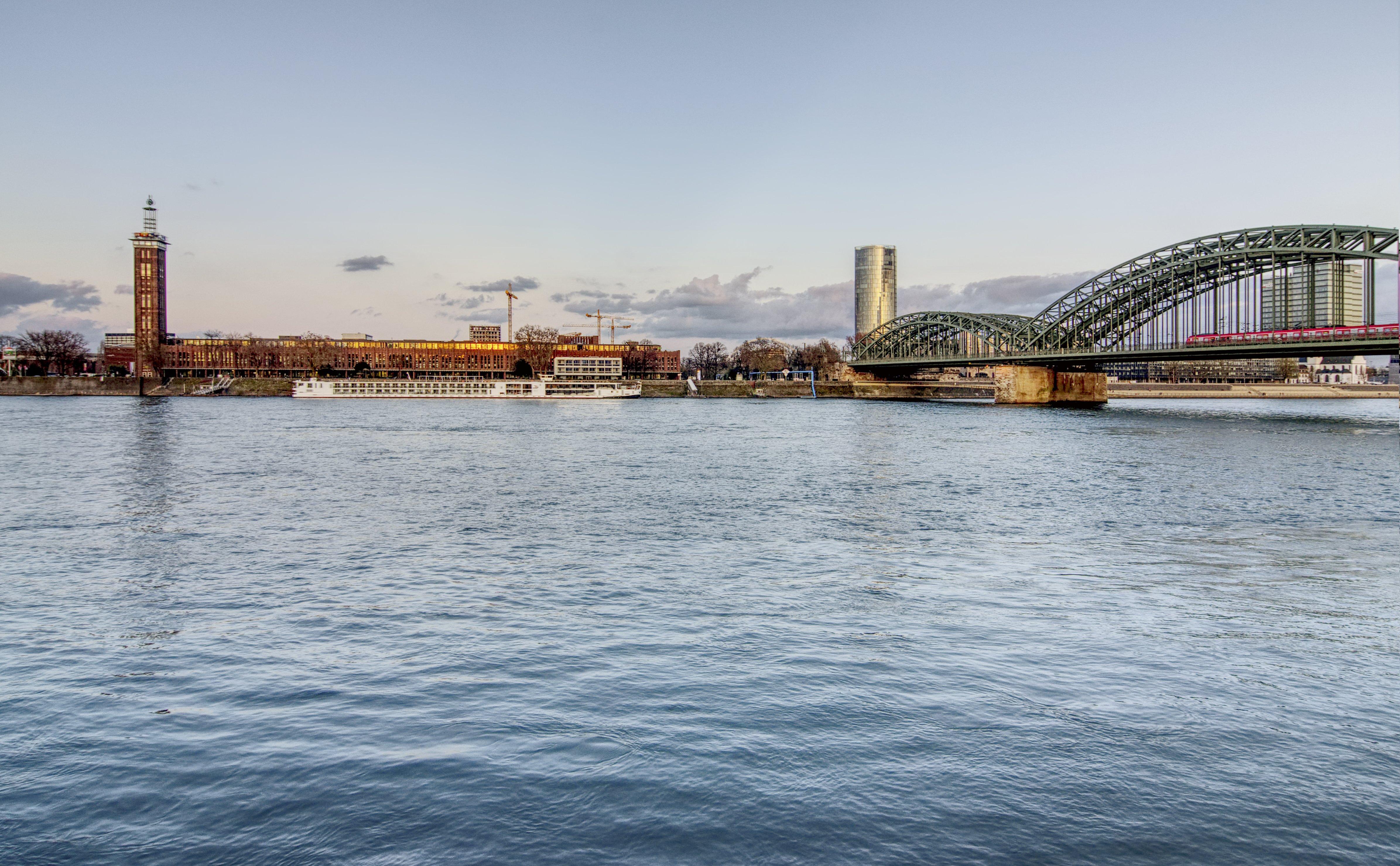 Holiday Inn Express - Cologne - City Centre Екстер'єр фото
